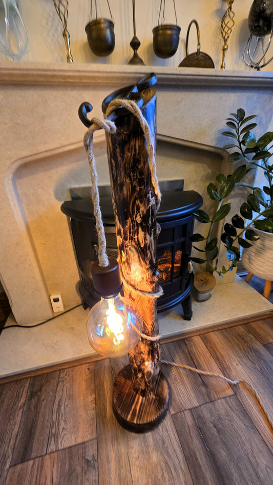 Rustic Driftwood Music Note Lamp – Handmade Boho Wooden Table Lamp