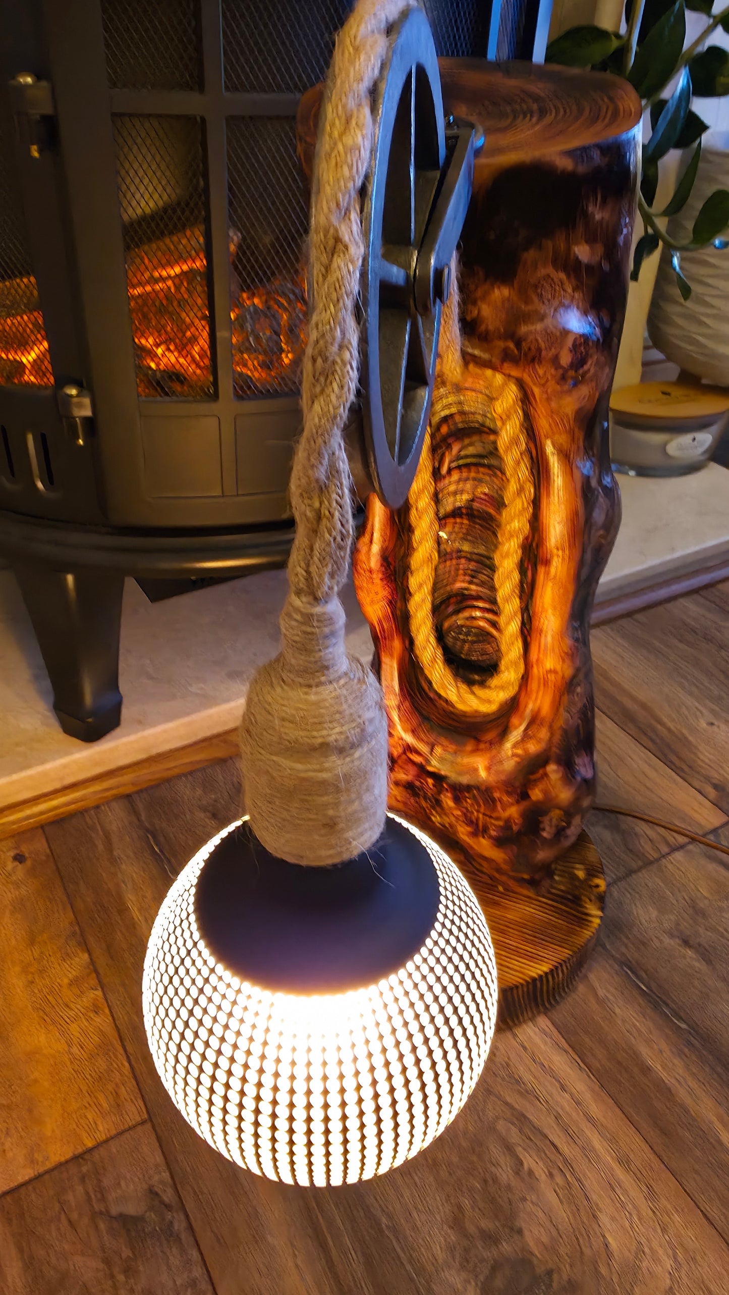 Rustic Pulley Wooden Lamp – Handcrafted Vintage Glow