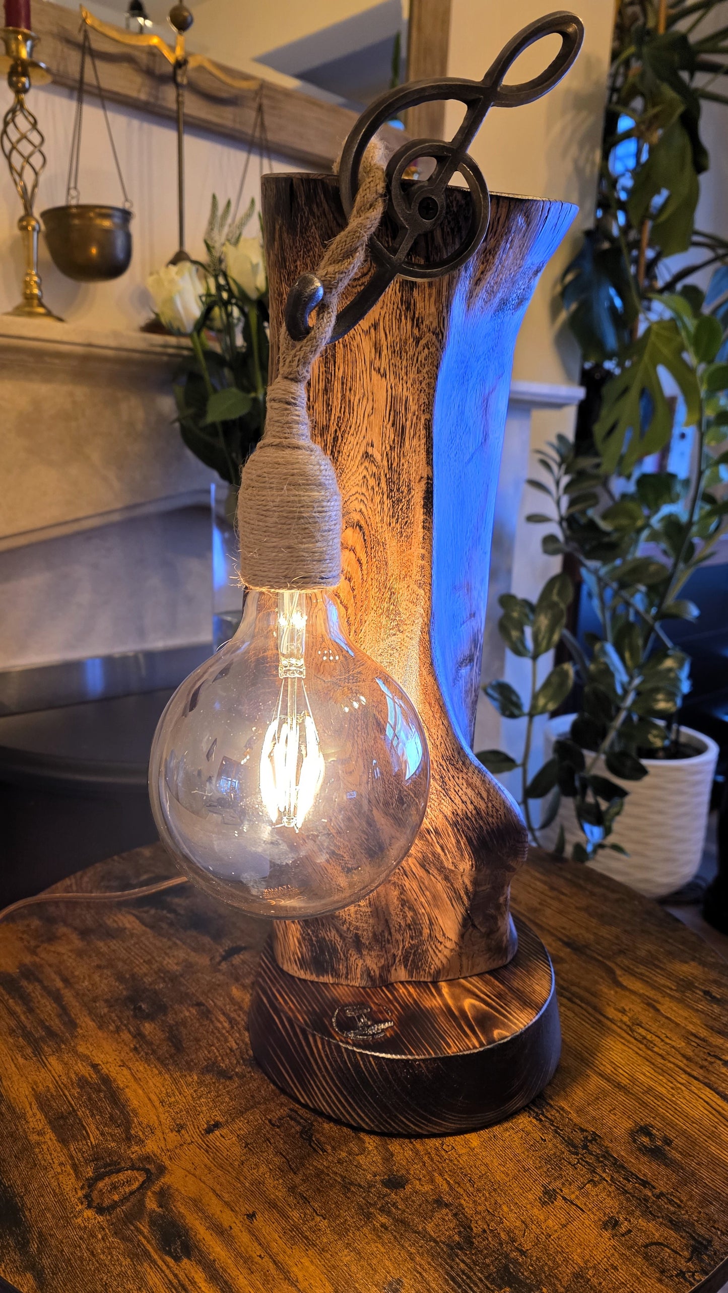 Handcrafted Rustic Driftwood Lamp – Coastal Style Table Lamp from Cornwall