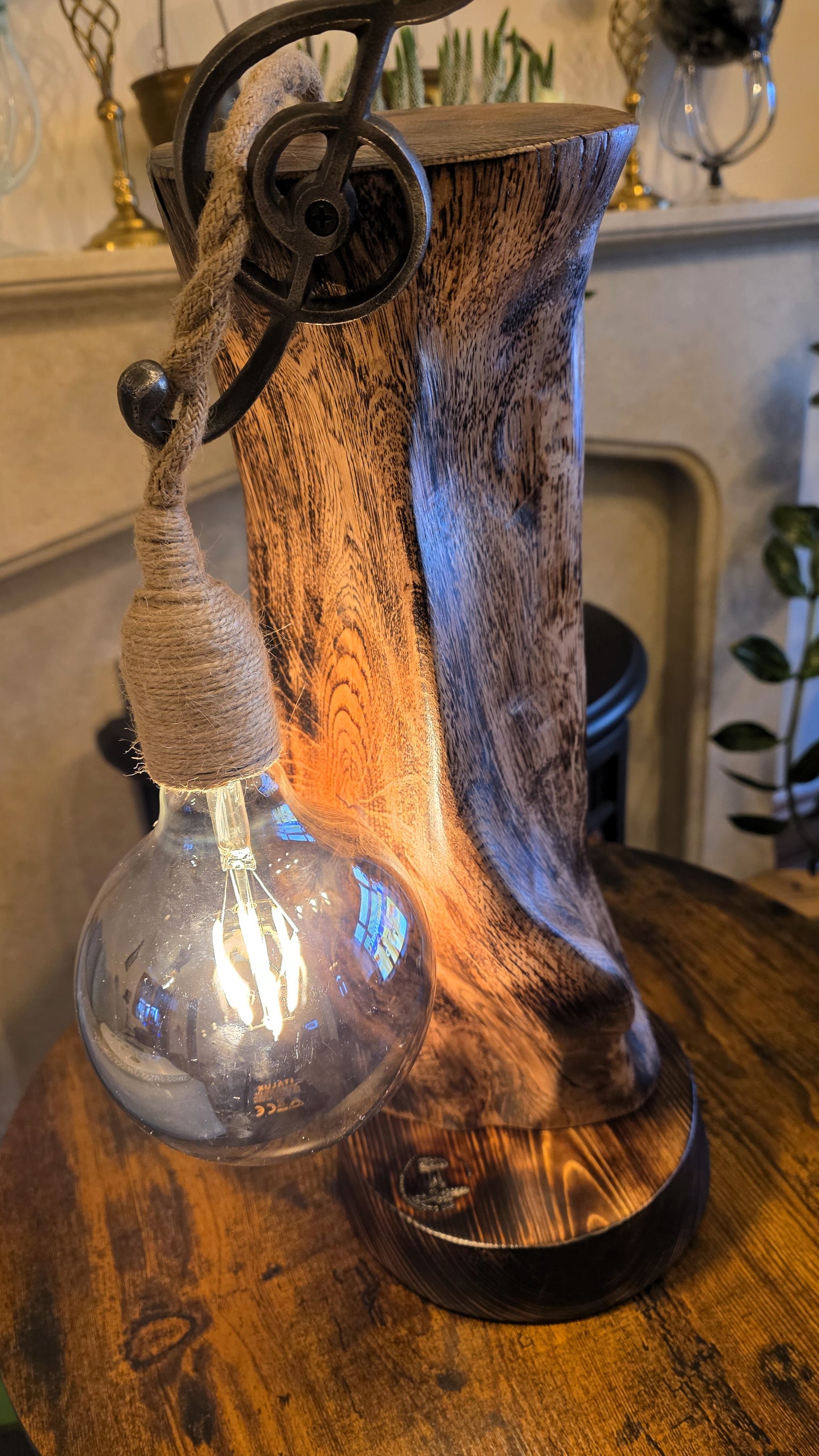 Handcrafted Rustic Driftwood Lamp – Coastal Style Table Lamp from Cornwall