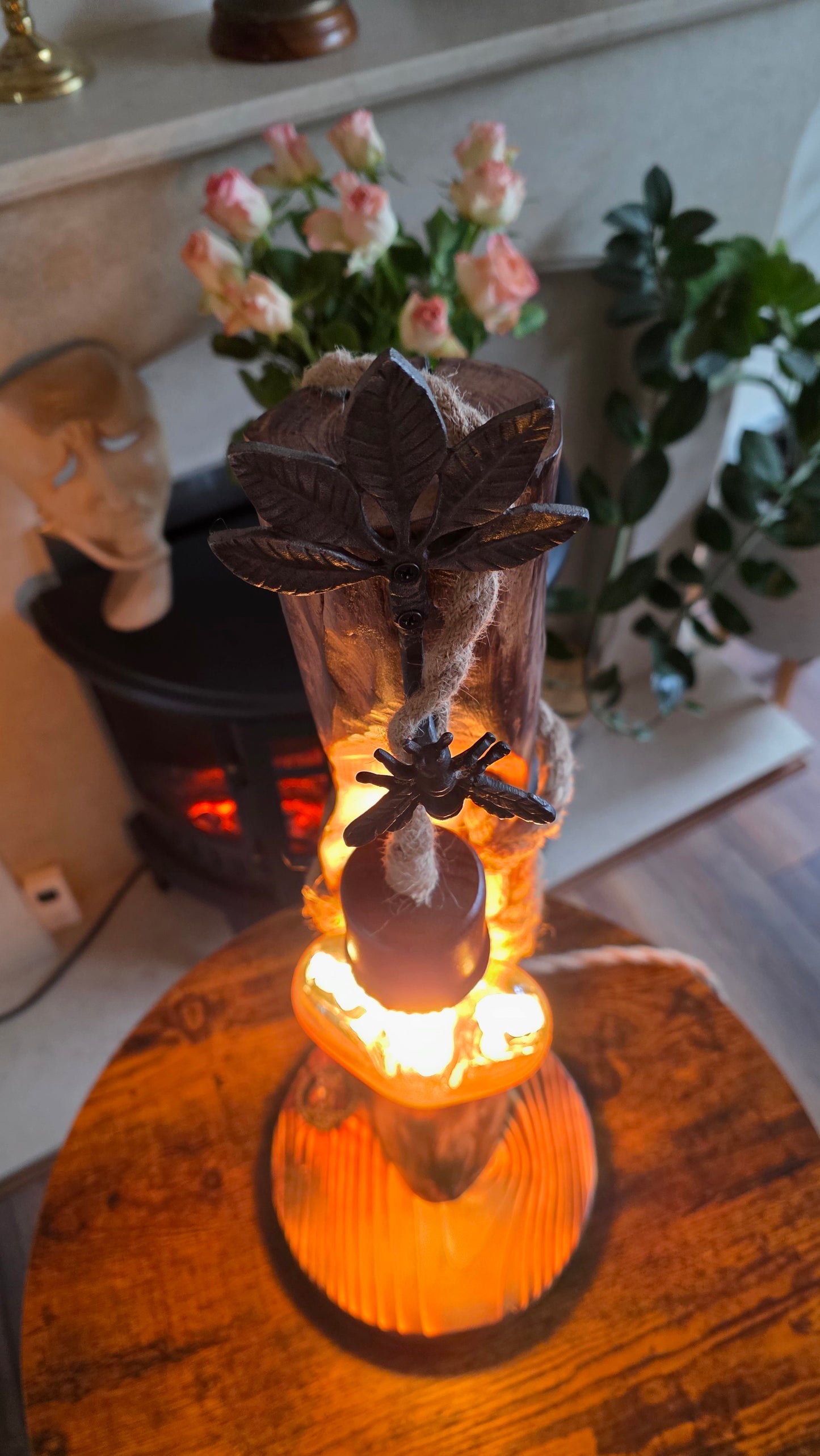 Rustic Wooden Heart Lamp with Leaf & Bee Detail 🌿🐝✨