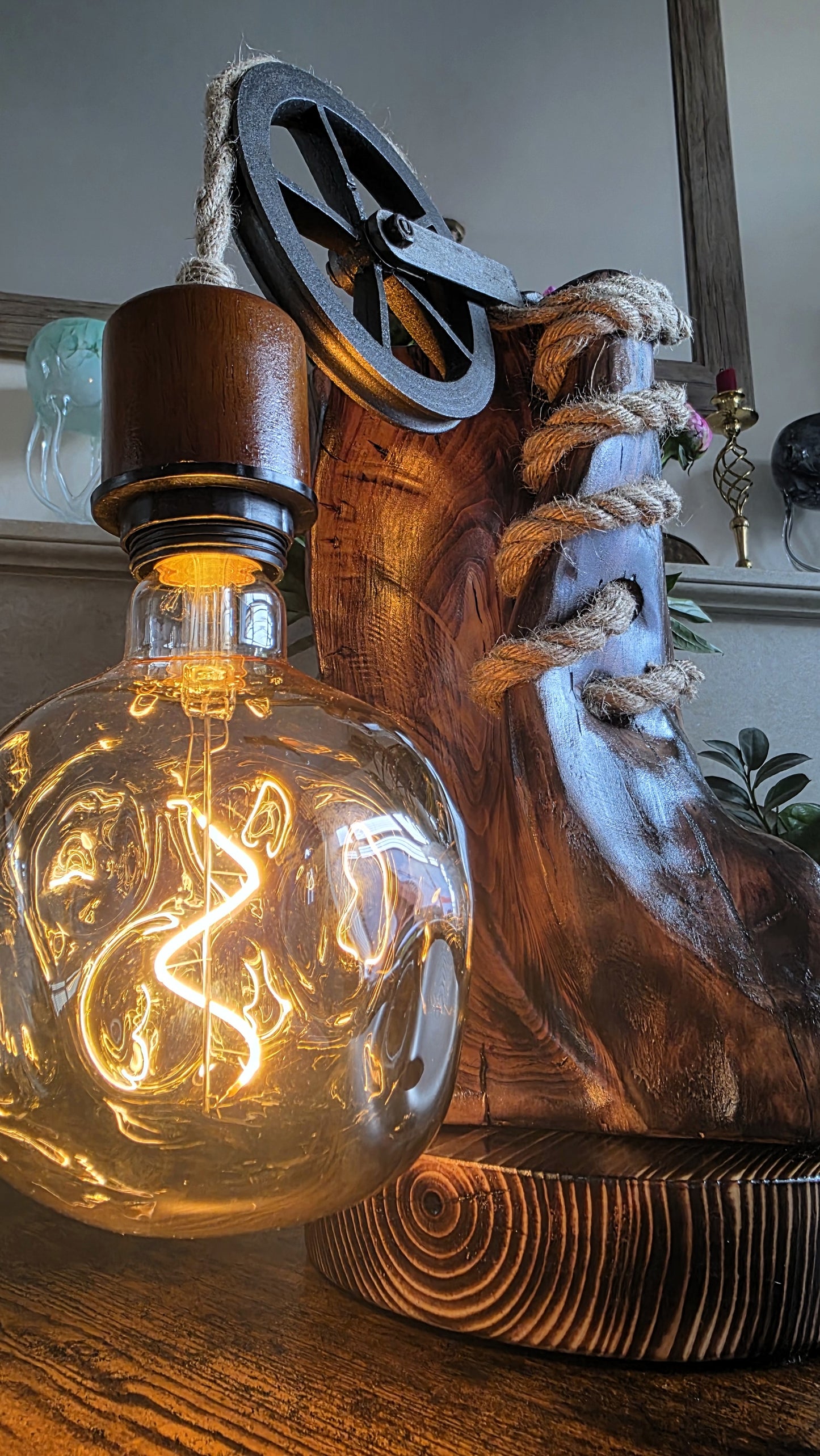 Rustic Pulley Glow Lamp – Handcrafted Wooden Table Lamp
