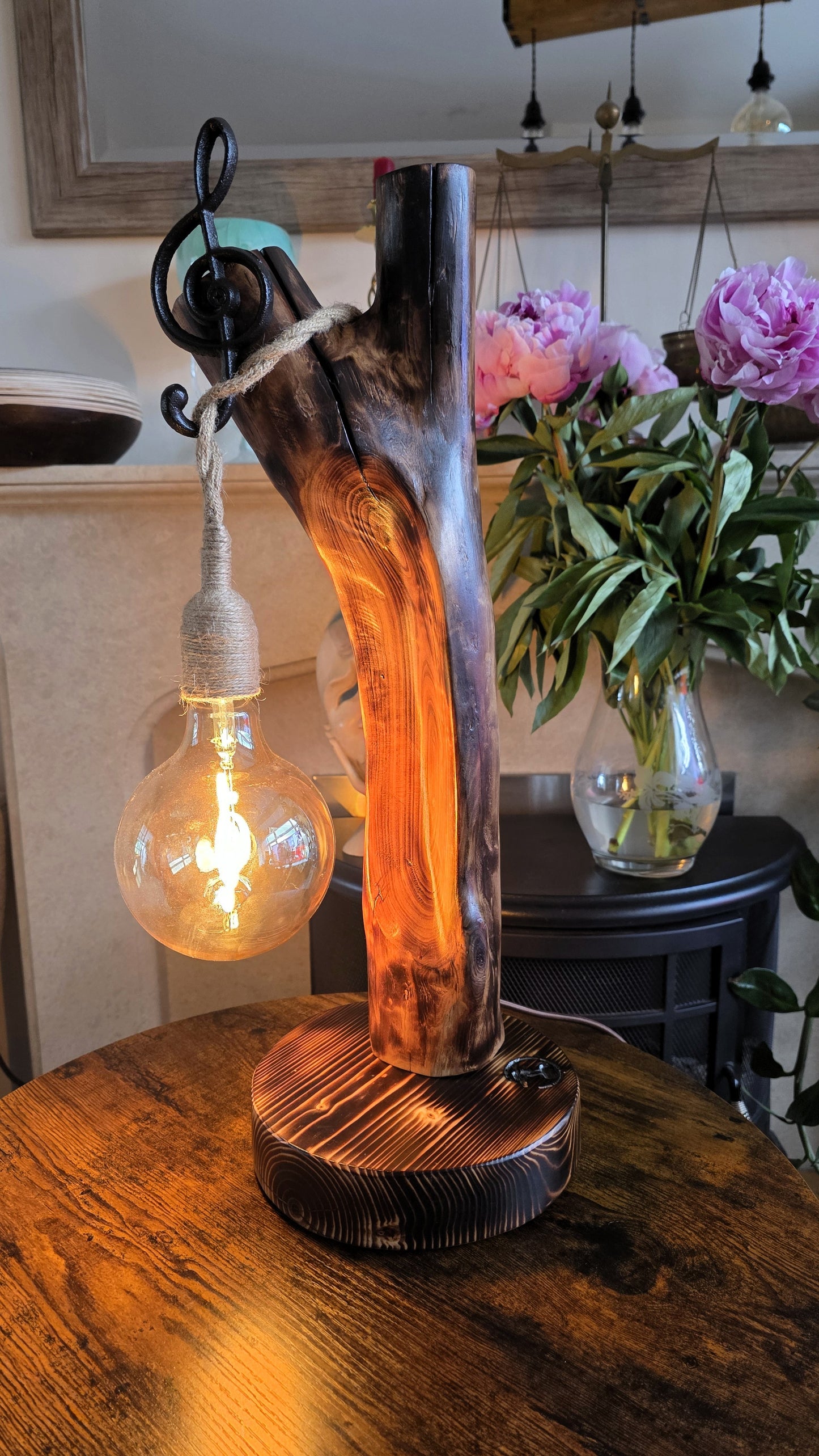 Rustic Apple Wood Music Lamp – Treble Clef Edition 🎼✨