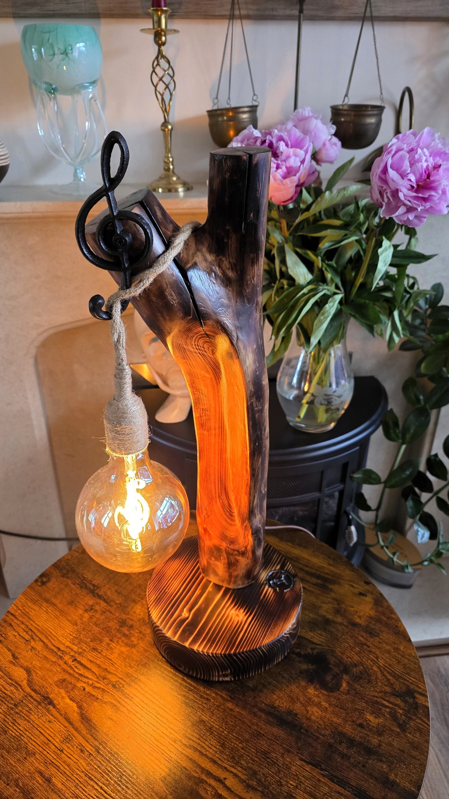 Rustic Apple Wood Music Lamp – Treble Clef Edition 🎼✨