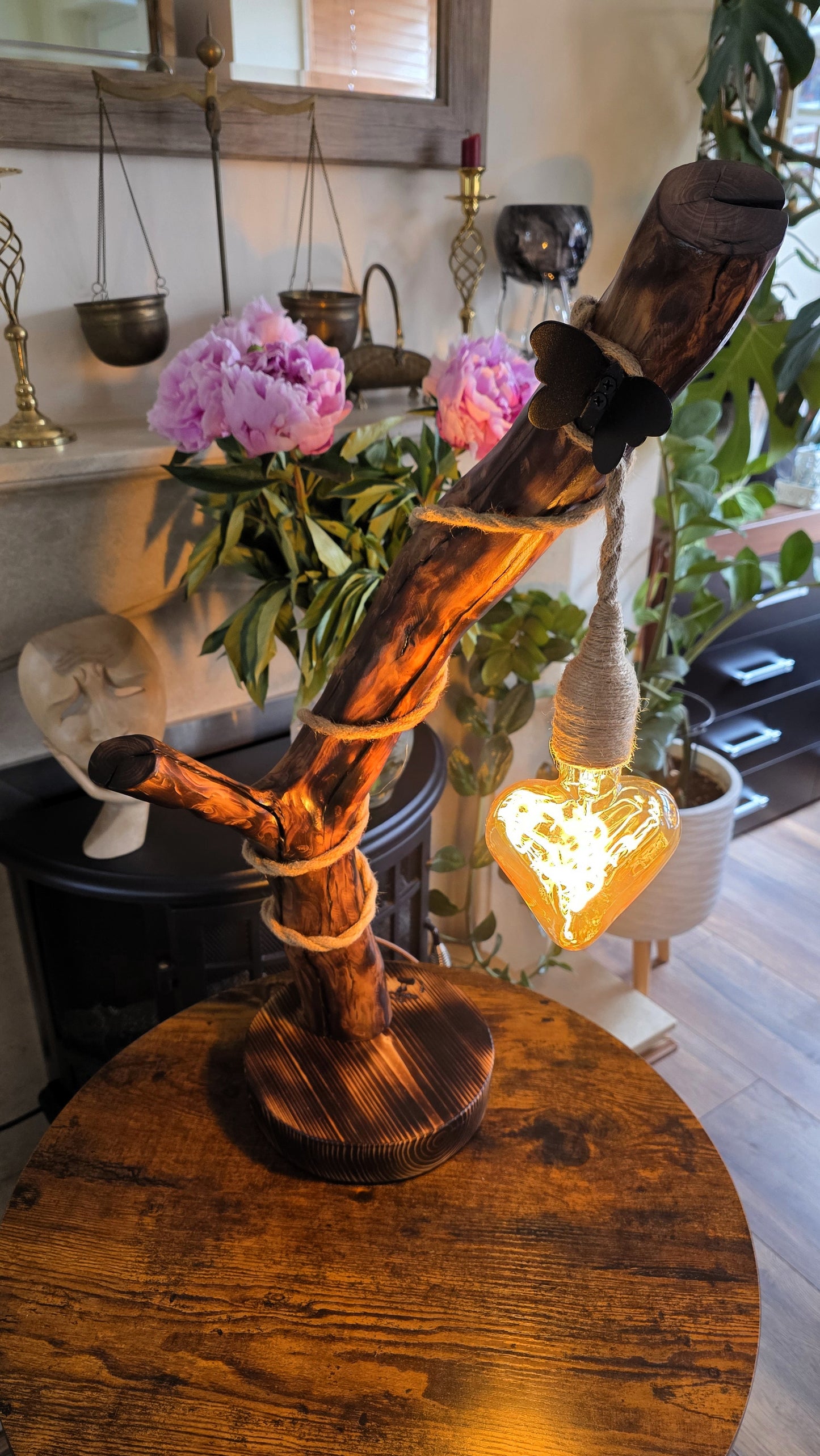 Rustic Apple Wood Love Lamp – Heart Bulb Wooden Table Light | Handmade Artisan Lighting ❤️✨