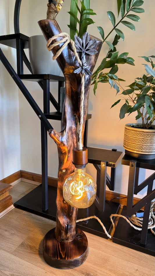 Rustic Bee & Leaf Floor Lamp 🐝🌿