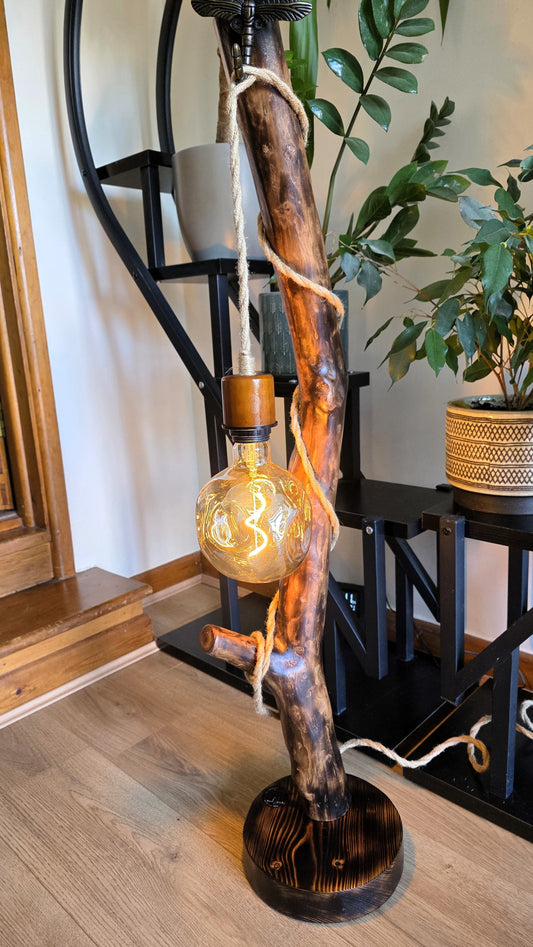 Dragonfly Glow – One-of-a-Kind Rustic Floor Lamp ✨