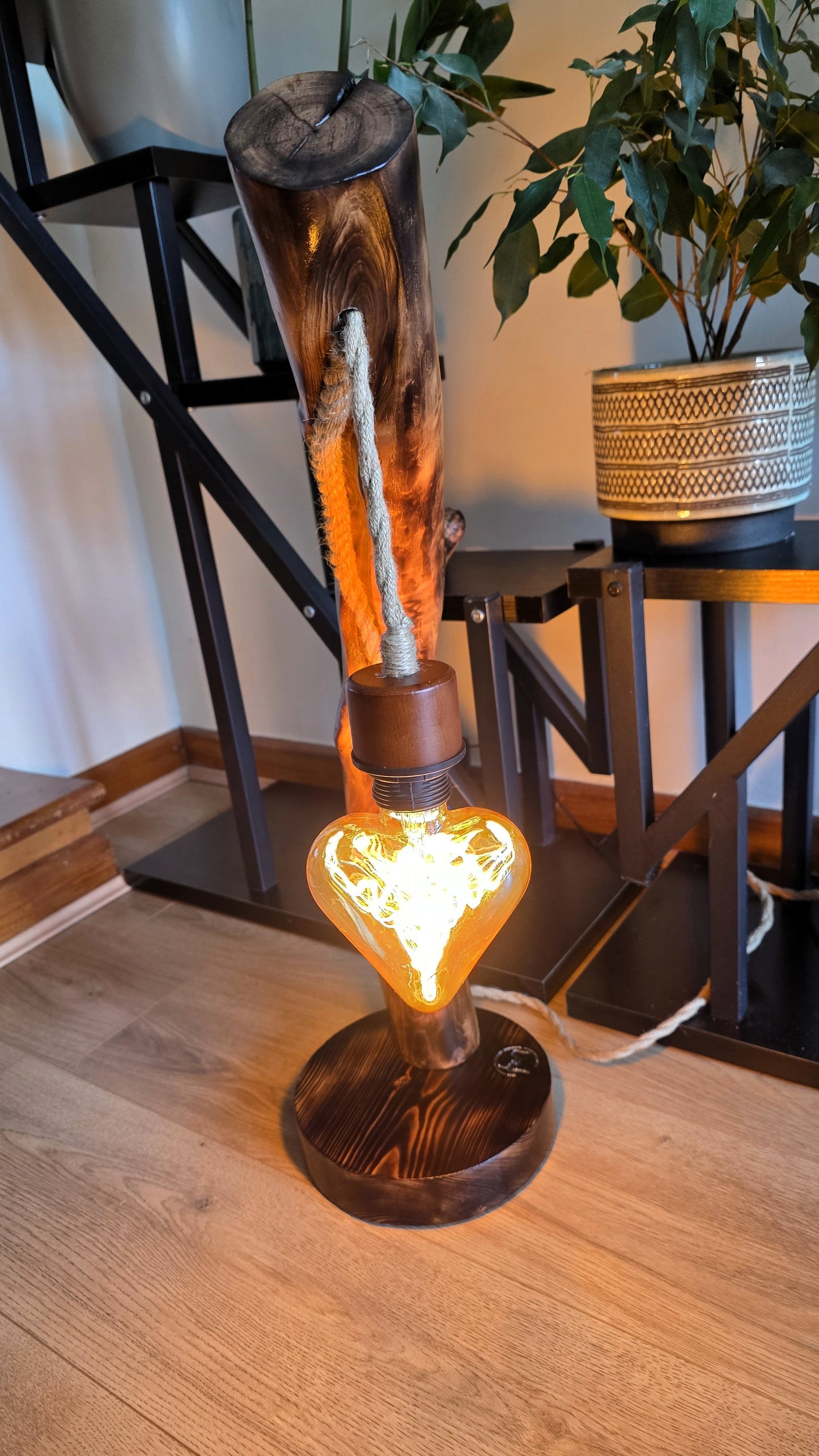 ✨ Rustic Heart Glow – Sculptural Wooden Lamp ❤️🪵