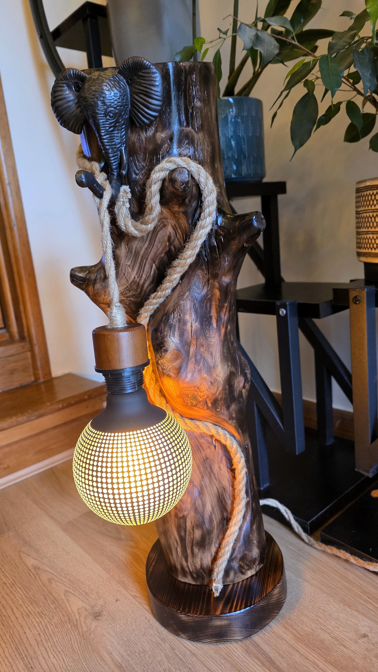 🐘 Rustic Apple Wood Elephant Lamp – Wild Spirit