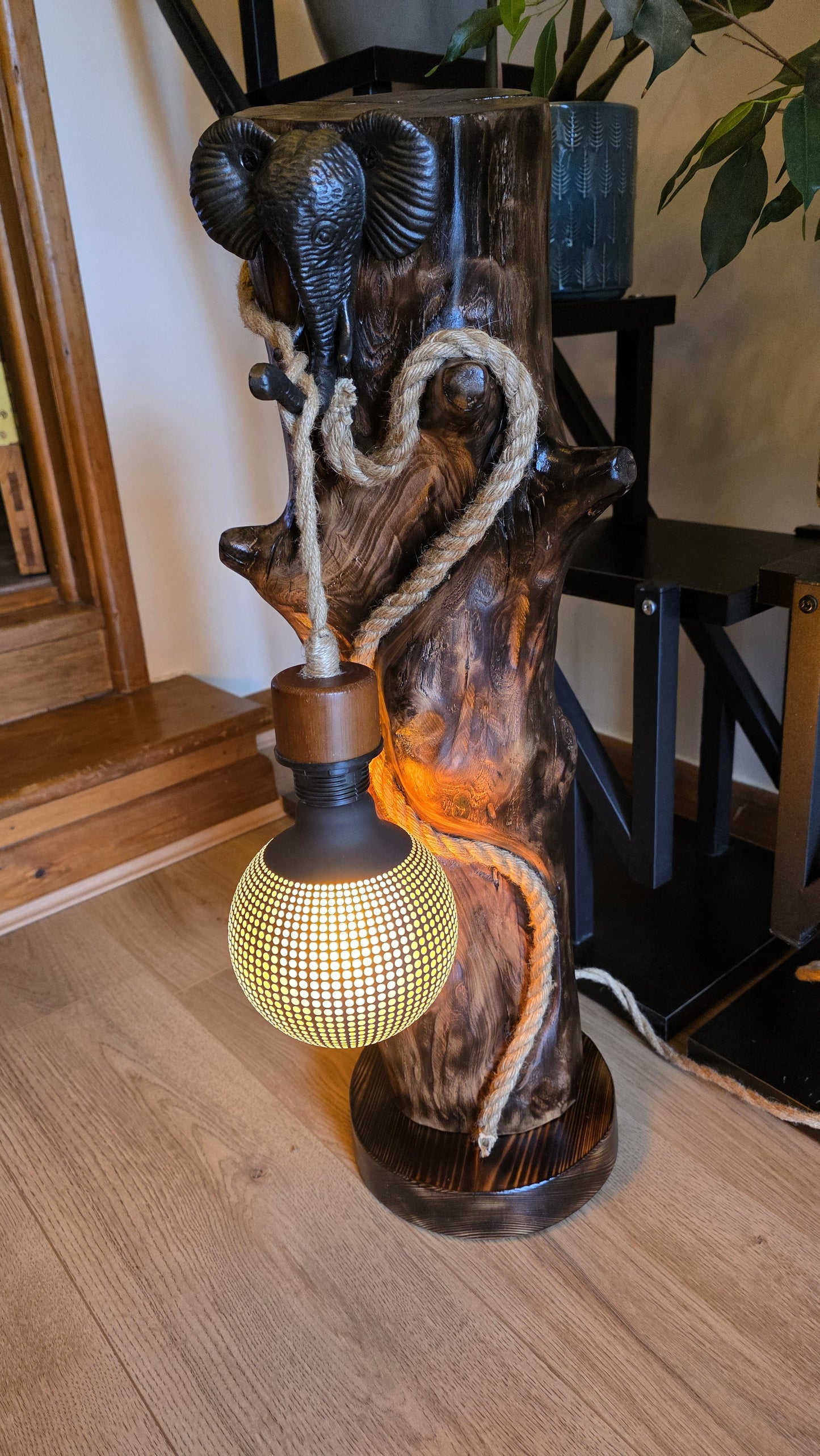 🐘 Rustic Apple Wood Elephant Lamp – Wild Spirit