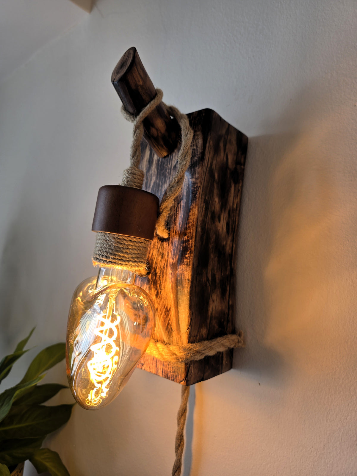 Rustic Beech Wood Wall Sconces – Set of 2 with Heart-Shaped Bulbs