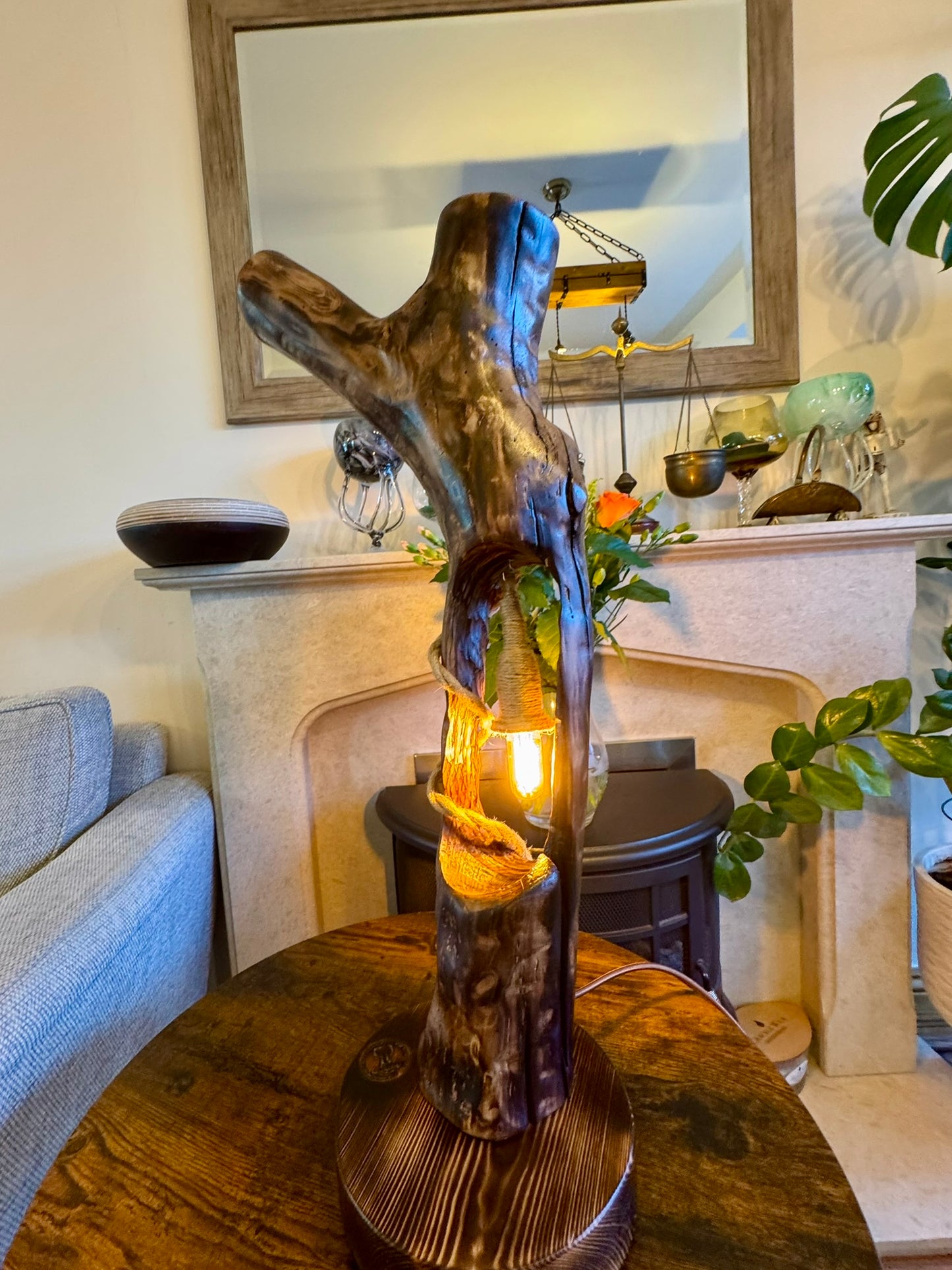 "Handcrafted Branch Lamp – Natural Wood Sculpture with Rope & Edison Bulb"