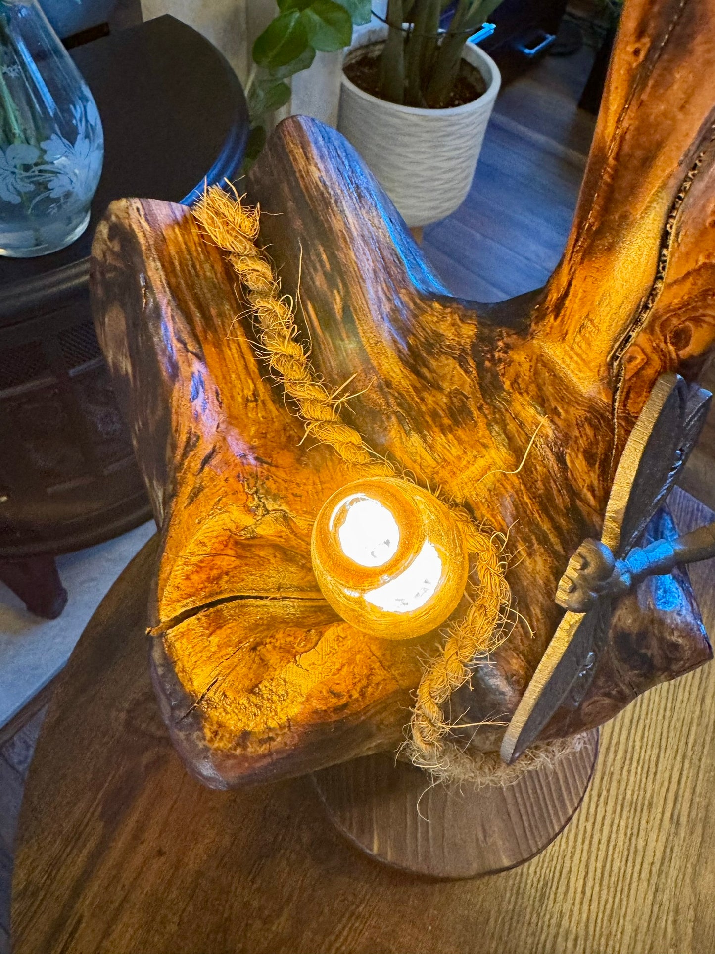 Apple Wood Lamp with Dragonfly Accent 🪰 – Unique Handmade Lighting