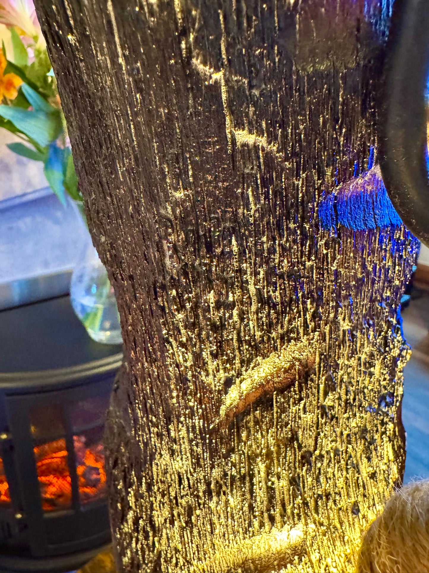 Driftwood Statement Lamp – Nature’s Glow 🌊💡