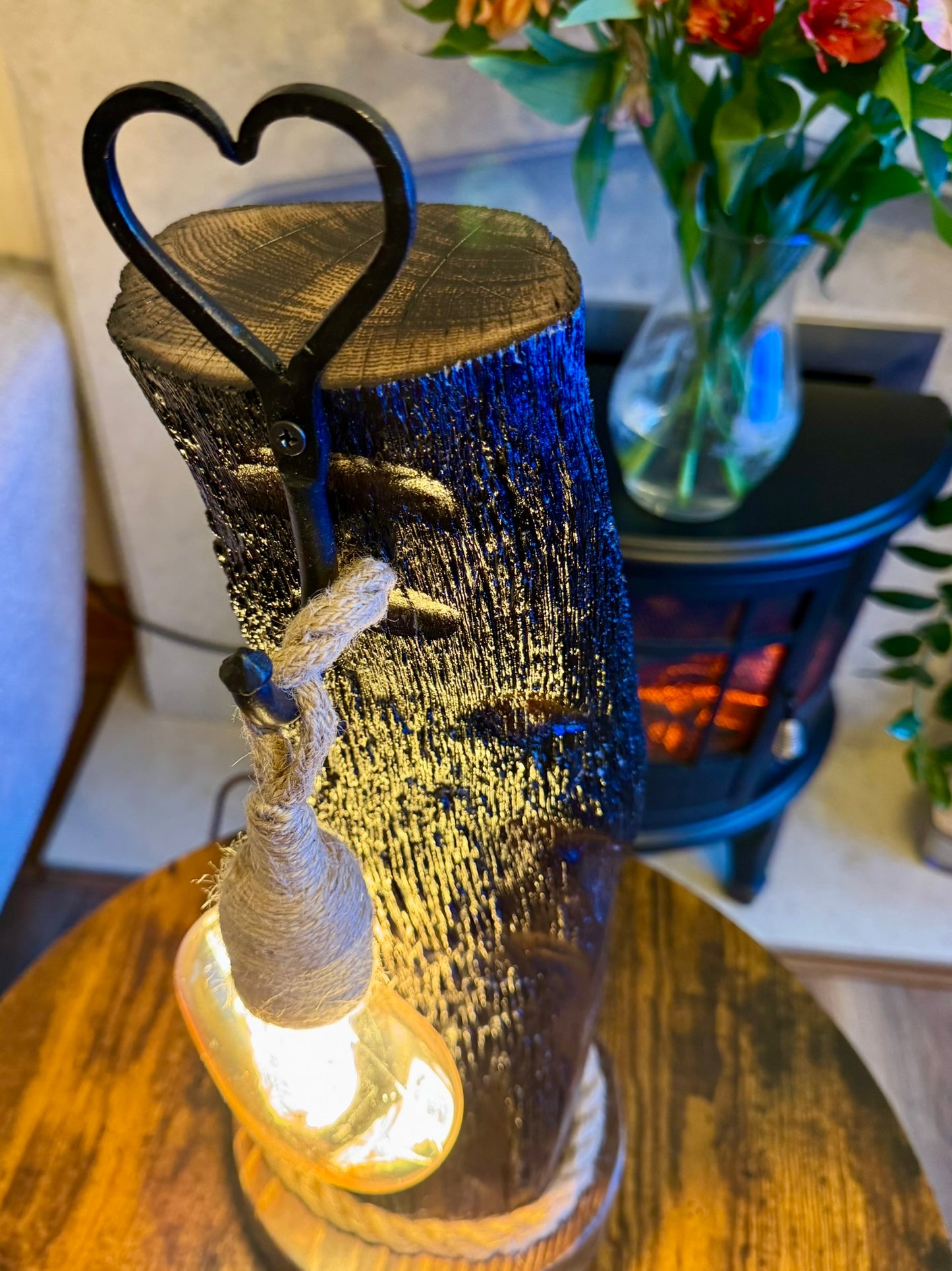 Driftwood Statement Lamp – Nature’s Glow 🌊💡