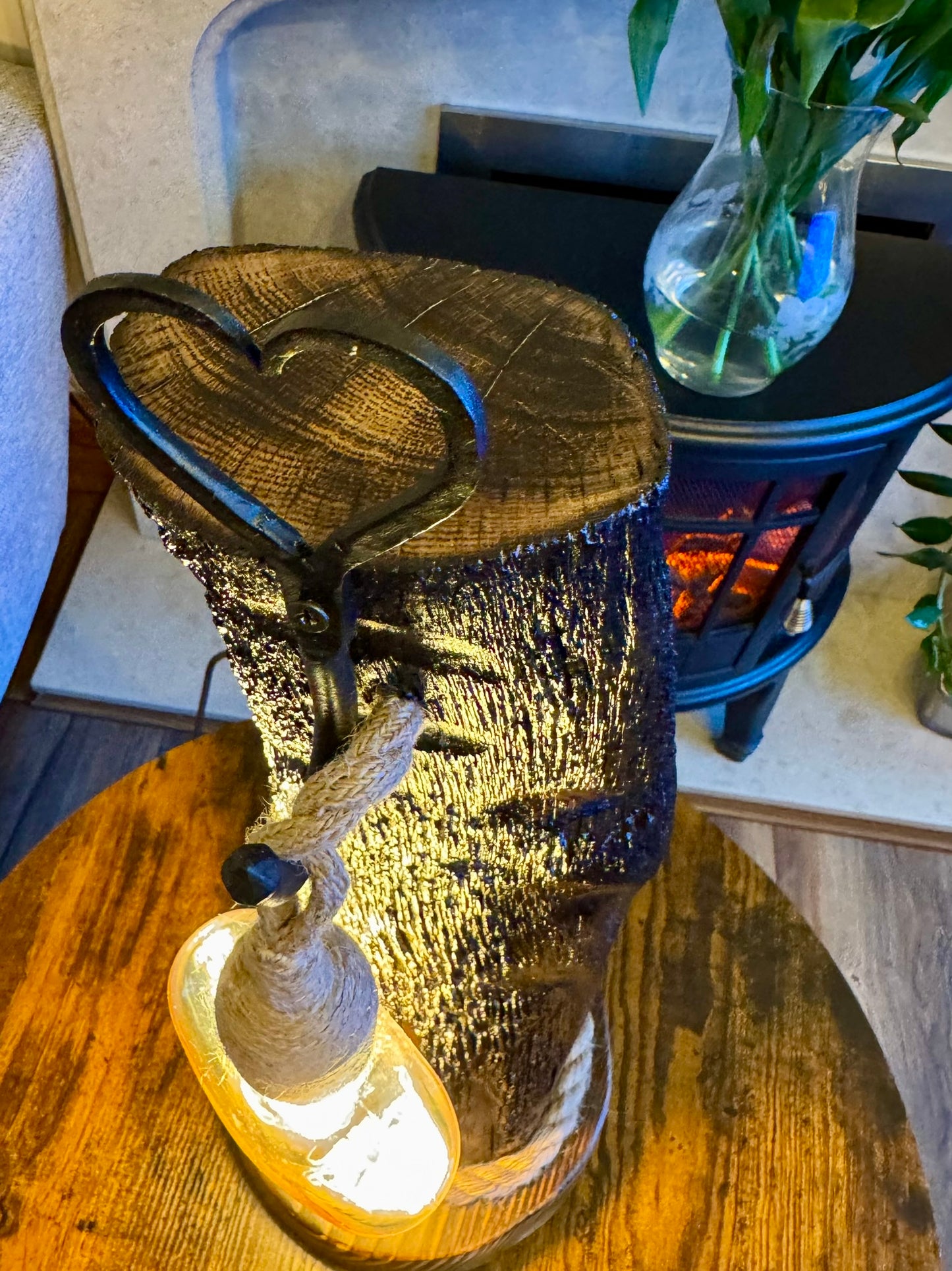 Driftwood Statement Lamp – Nature’s Glow 🌊💡