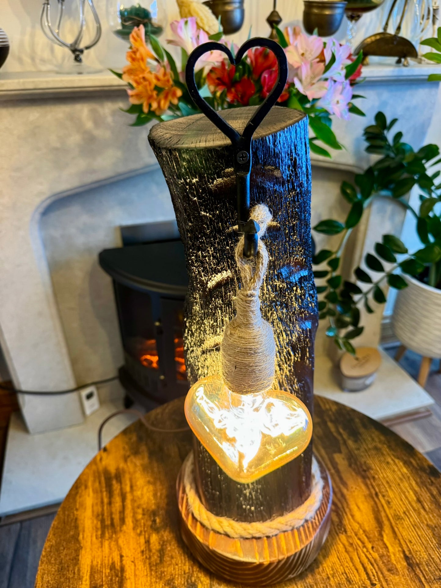 Driftwood Statement Lamp – Nature’s Glow 🌊💡